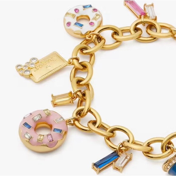 NWT KATE SPADE COFFEE BREAK DONUT CHARM BRACELET, COLLECTIBLE NOVELTY - Picture 2 of 3